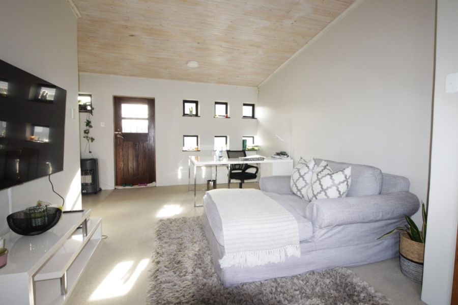 5 Bedroom Property for Sale in Humerail Eastern Cape